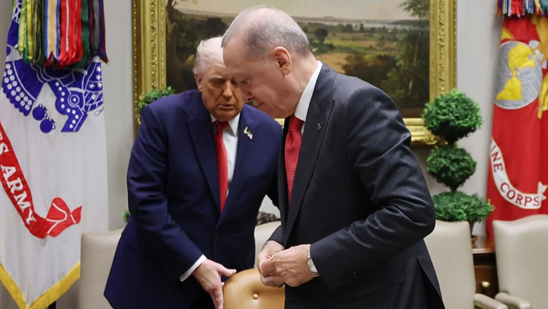 trump-tan-erdogan-a-gorusme-sirasinda-jest