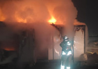 hatay-da-yangin-sonrasi-konteyner-kullanilamaz-hale-geldi