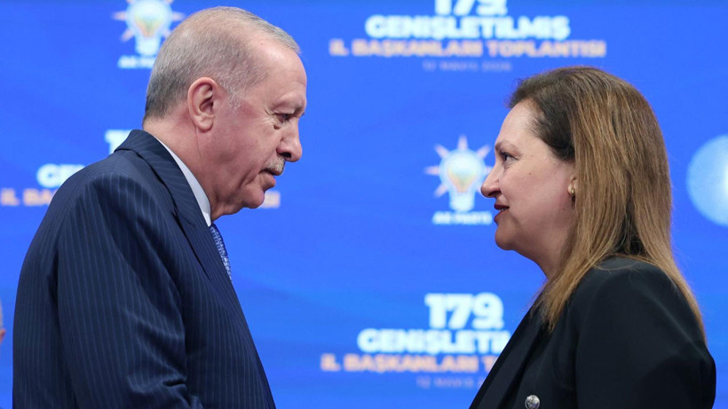 afyonkarahisar-belediye-baskani-koksal-ak-parti-ye-katildi