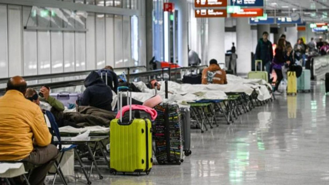 munih-havaalani-ikinci-kez-kapatildi-ucuslar-iptal-edildi