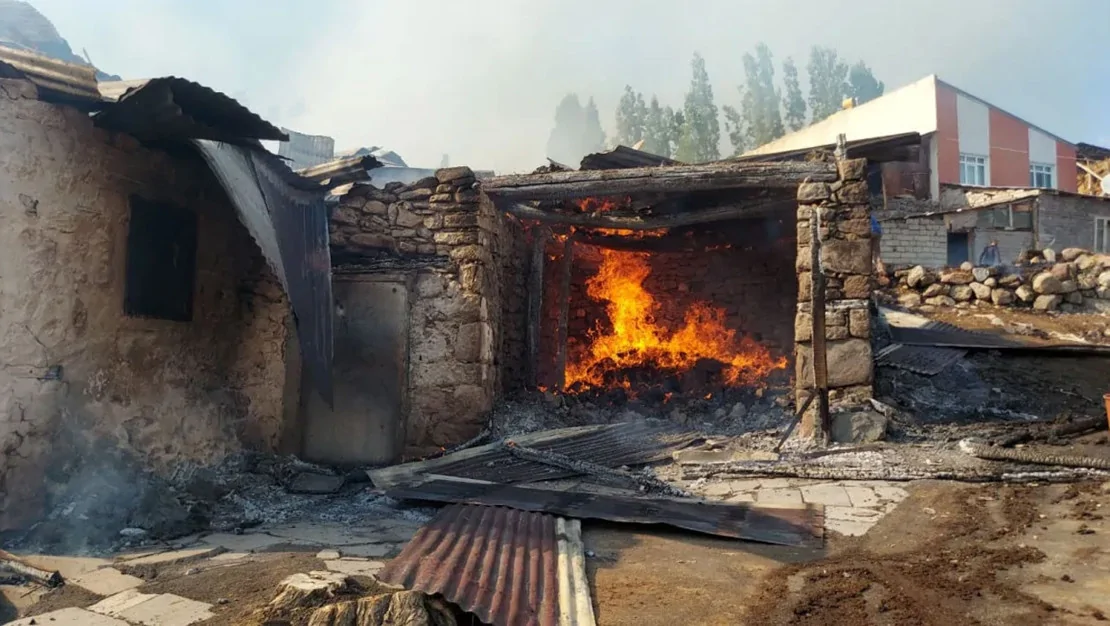 erzurum-yakutiye-de-yangin-suregeldi