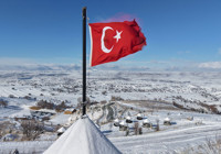 dinek-dagi-nda-kis-manzarasi-buyuluyor