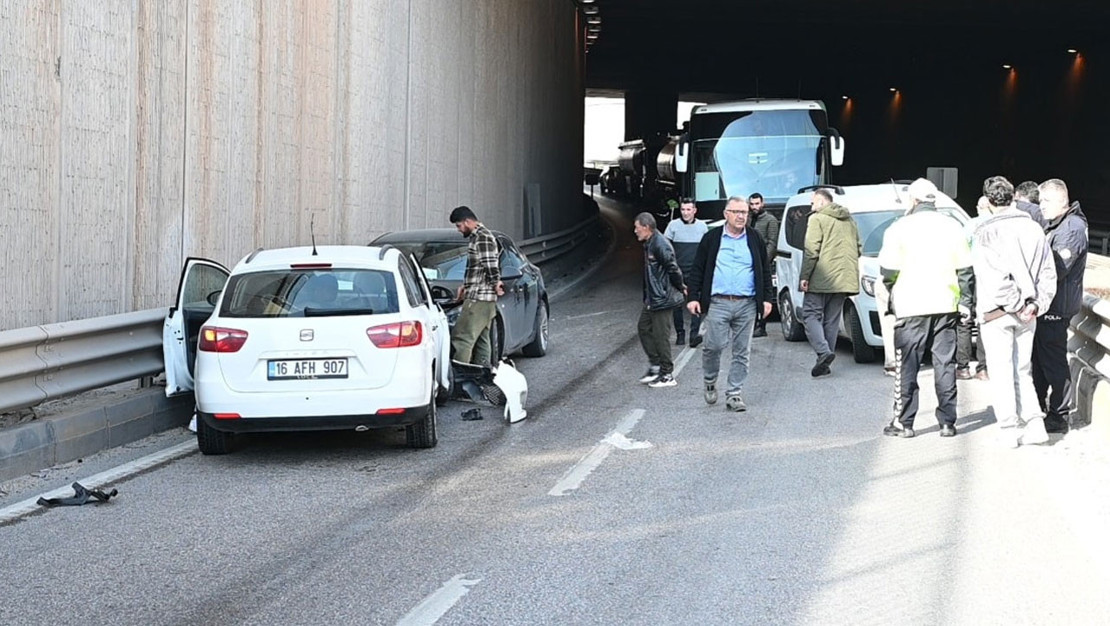 kirikkale-de-4-aracli-zincirleme-kaza-meydana-geldi