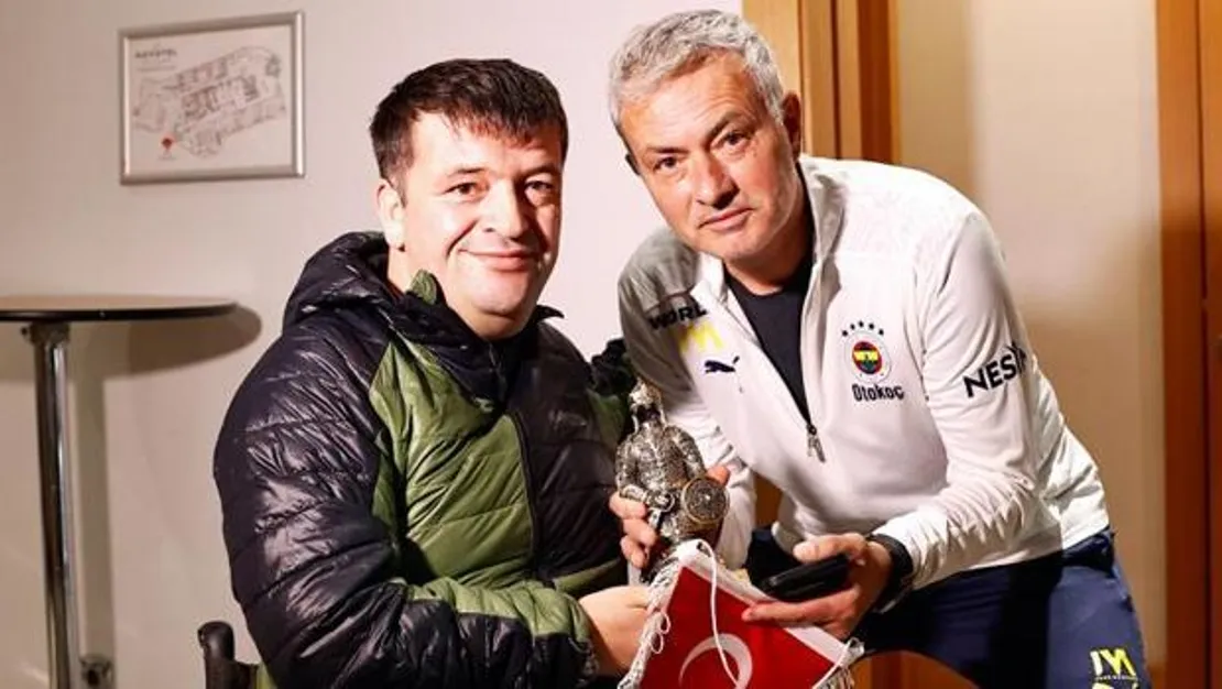 jose-mourinho-ve-gazi-hasan-bulusmasi