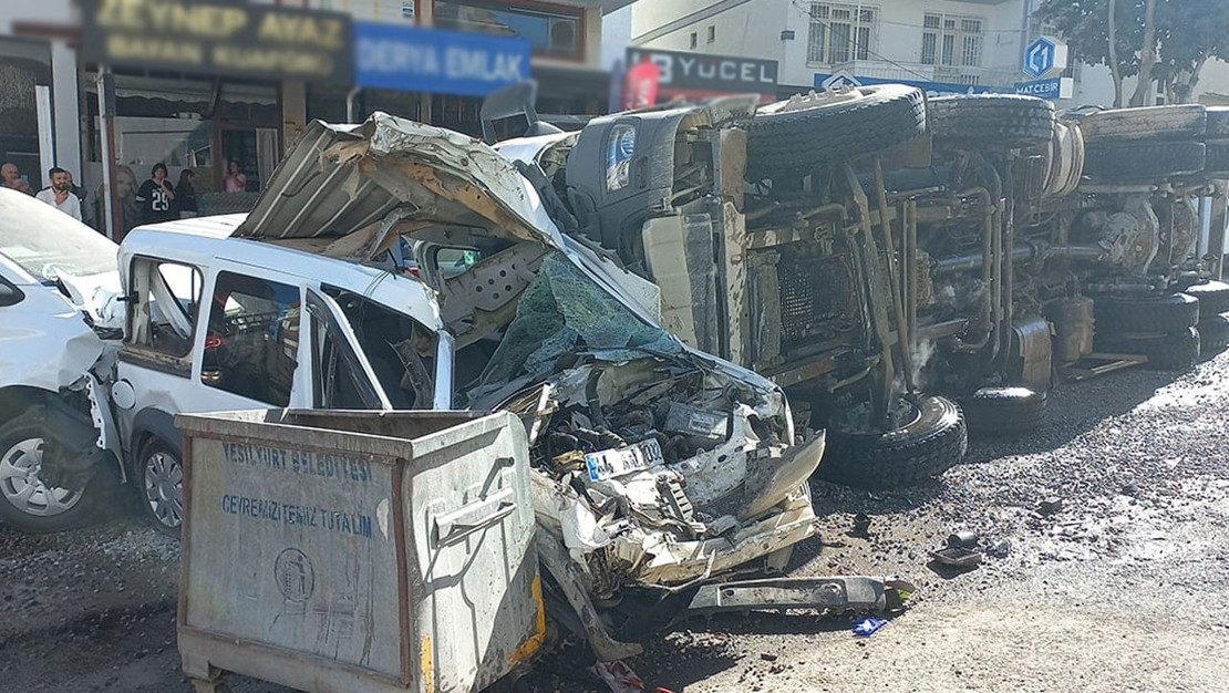 freni-patlayan-kamyon-bircok-araca-carpti