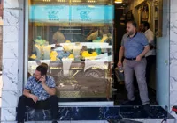 maskeli-iki-kisi-kuyumcuyu-soydu