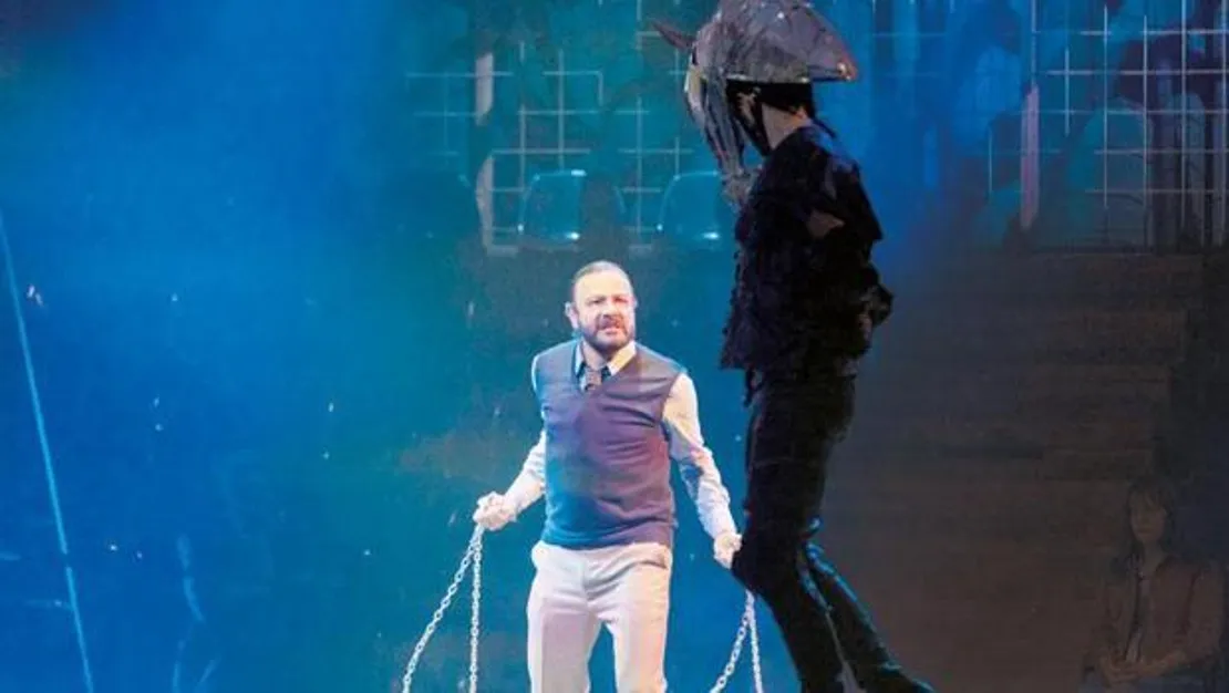 kerem-alisik-la-kuheylan-oyunu-tekrar-sahnede