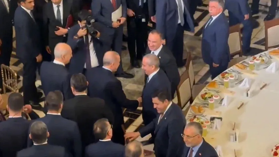 cumhurbaskani-erdogan-sirri-sureyya-ile-sohbet-etti