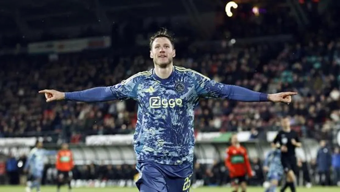 ajax-a-weghorst-tan-sakatlik-soku