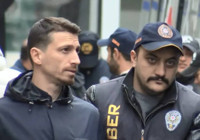 mert-hakan-yandas-in-cezaevindeki-fotografi-gundem-oldu