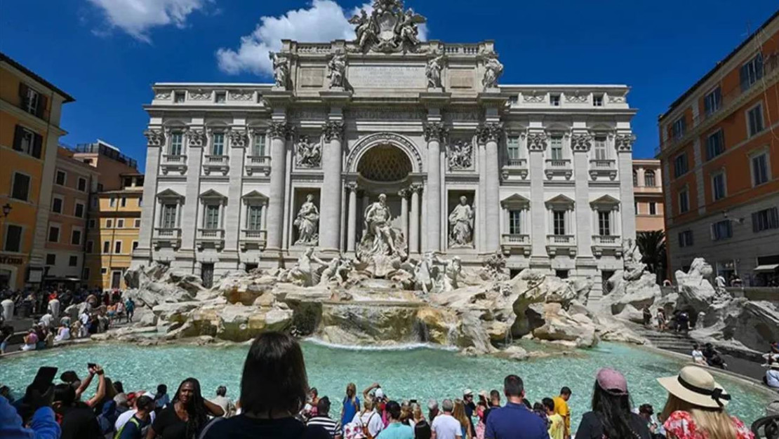 roma-nin-trevi-cesmesi-nde-giris-ucreti-donemi-basladi