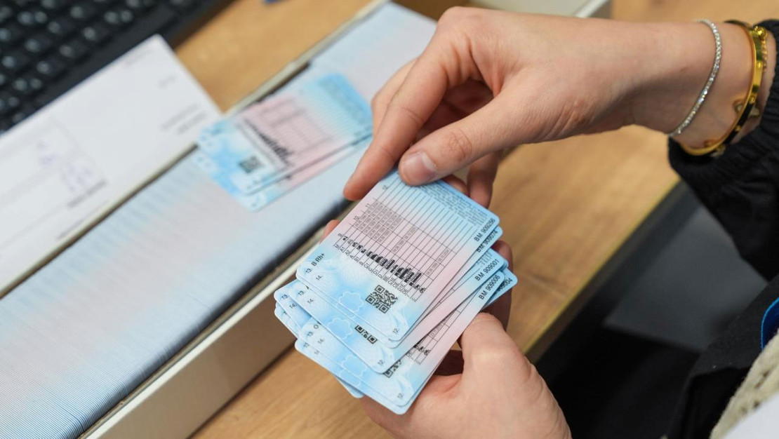 eski-tip-ehliyet-yenileme-suresi-31-ekim-2025-sona-eriyor