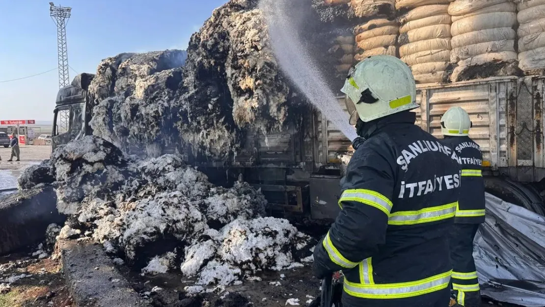 suruc-ta-pamuk-yuklu-tir-yandi