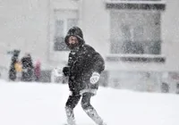 istanbul-da-soguk-havayla-kar-geliyor