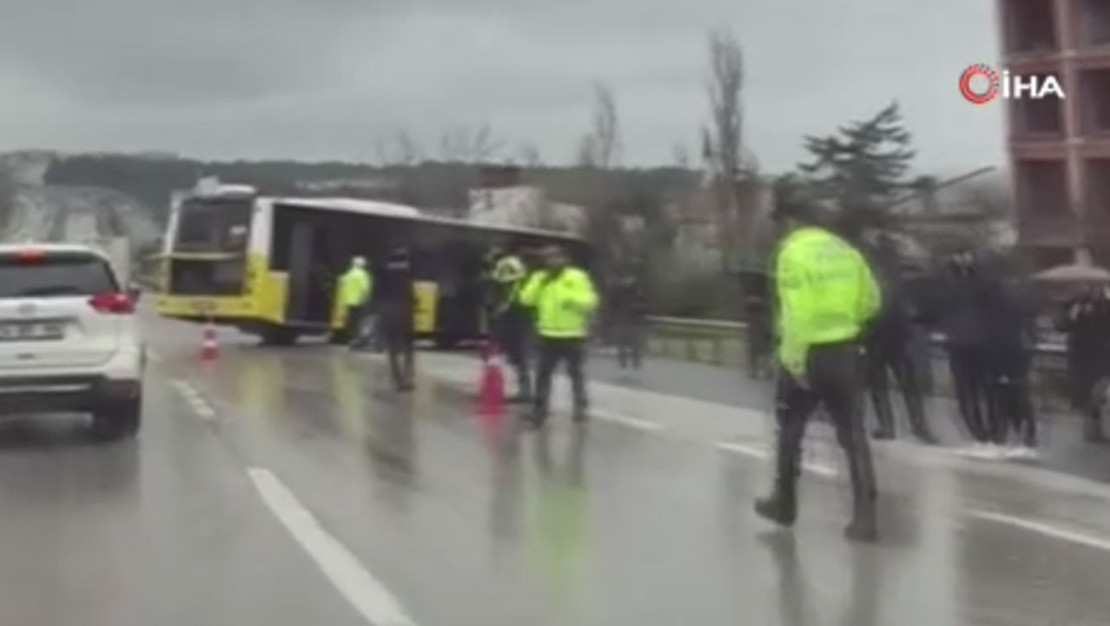 buyukcekmece-e5-guzelce-mevkiinde-iett-otobusu-kaza-yapti