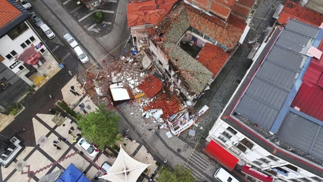 sozbilir-hasarli-binalar-bosaltilmali