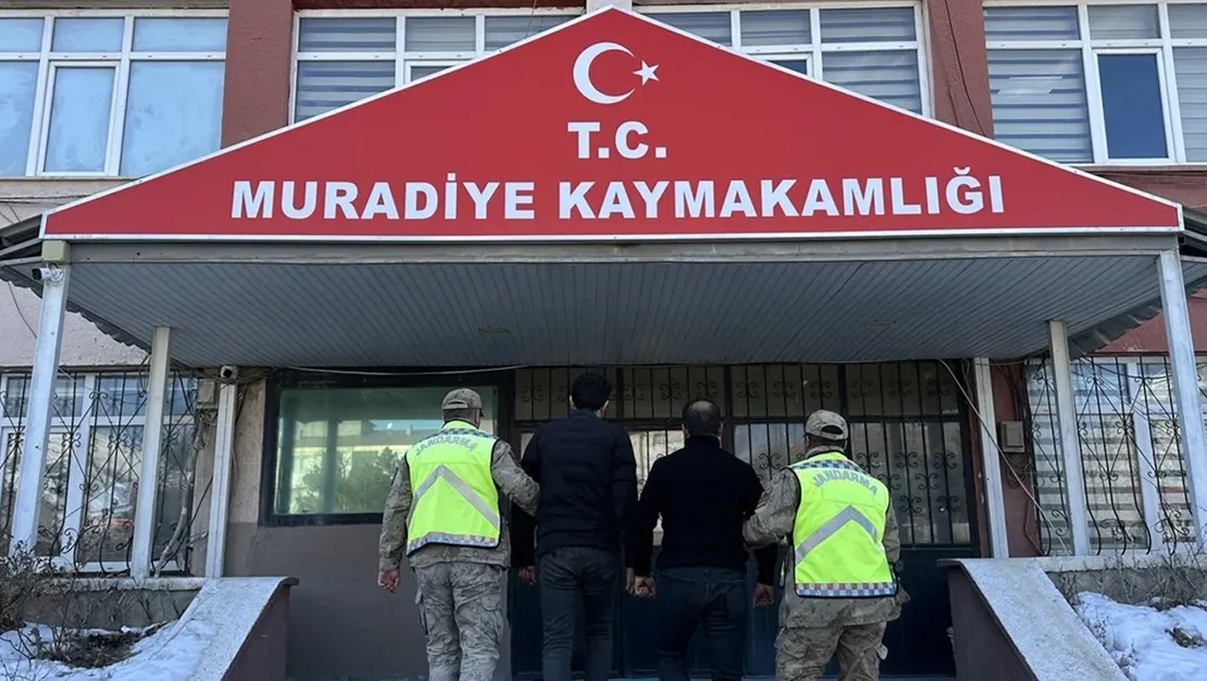 van-da-4-kacak-gocmen-yakalandi