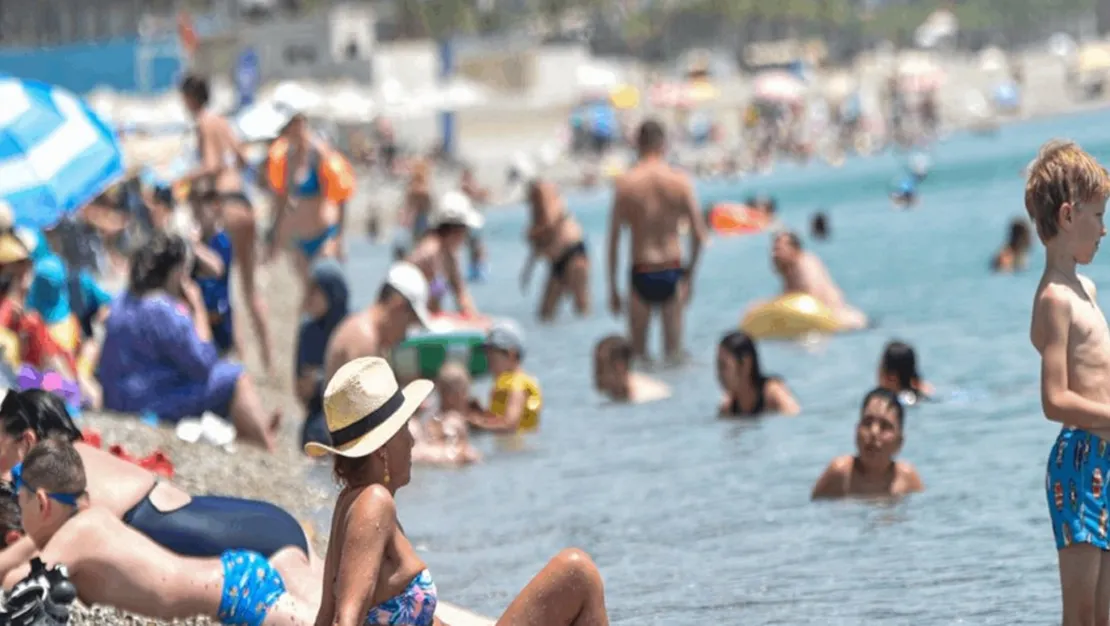 bayram-tatilinde-kktc-ve-antalya-tercih-edildi