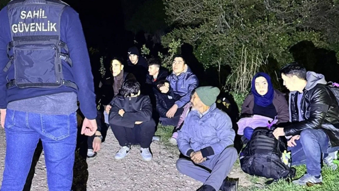 izmir-de-37-duzensiz-gocmen-yakalandi-ve-kurtarildi