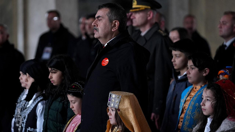 bakan-tekin-anitkabir-ozel-defteri-nde-duygu-dolu-mesajini-yazdi