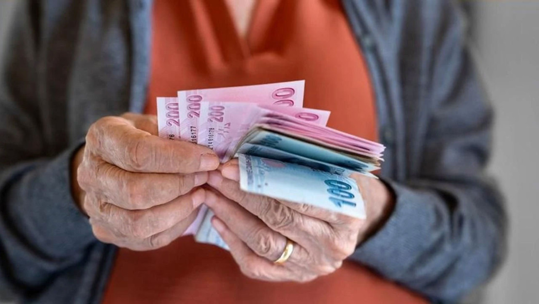 en-dusuk-emekli-maasi-20-bin-tl-ye-yukseldi