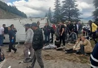 isparta-da-minibus-kaza-yapti