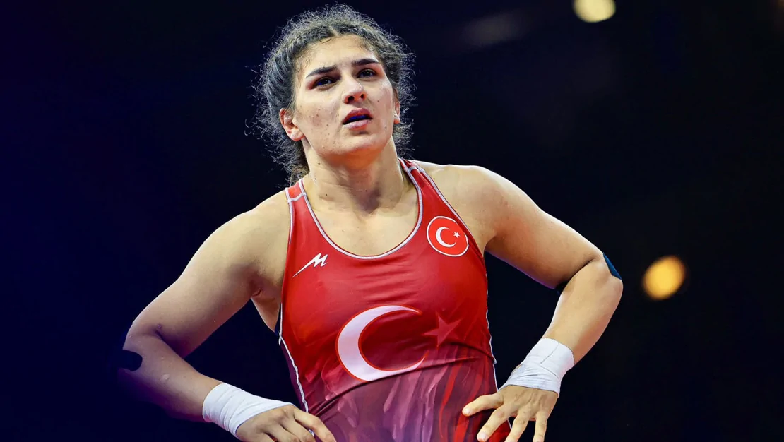 nesrin-bas-tarihe-gecti-gumus-aldi