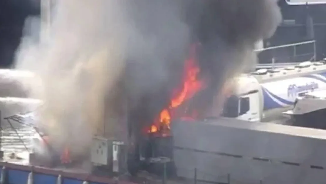 pendik-marina-da-yakit-istasyonunda-yangin