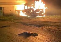 istanbul-avcilar-da-minibus-yangini-olayi-yasandi