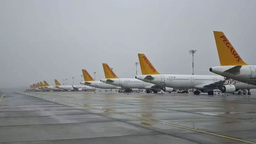 hava-kosullari-nedeniyle-ucus-iptalleri-suruyor