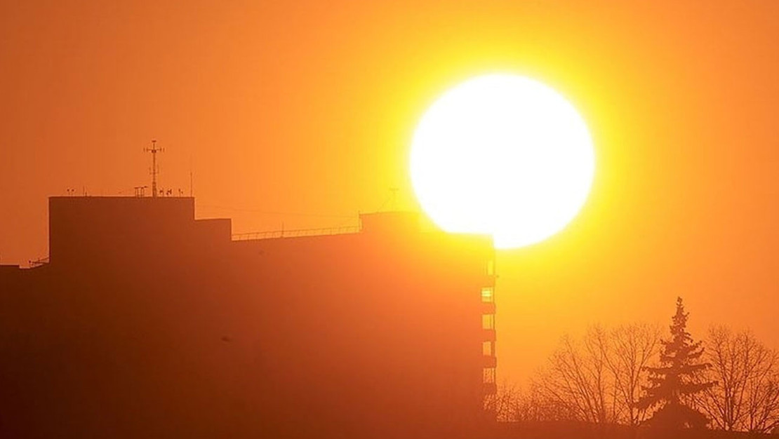 gunes-firtinasi-dunya-ya-dogru-ilerleyecek