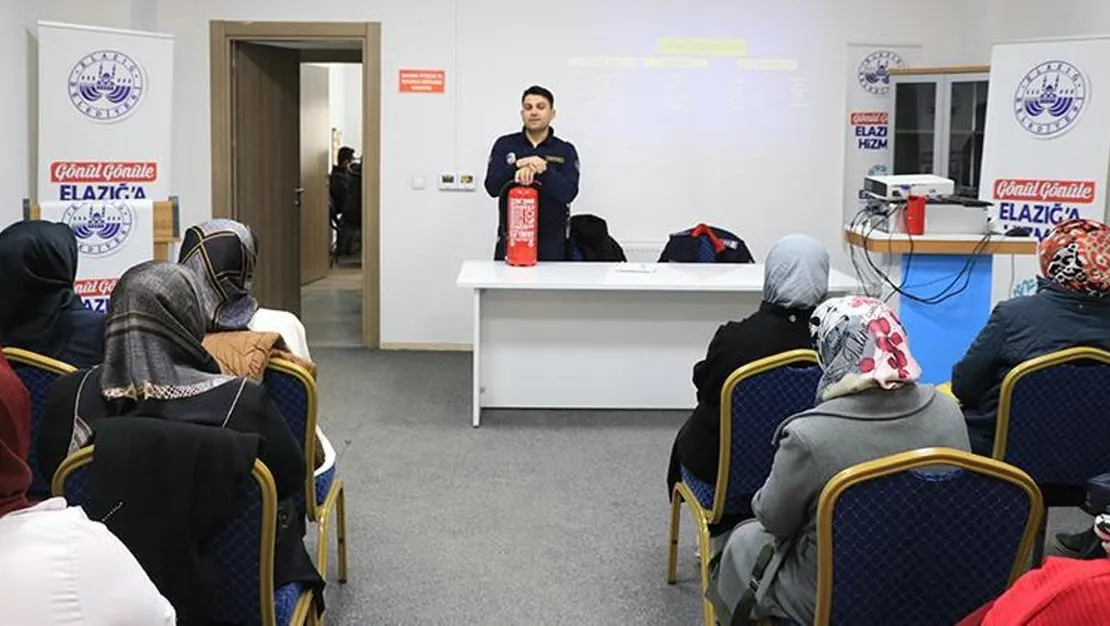 elazig-da-anneler-yangin-sondurme-egitimi-aldi