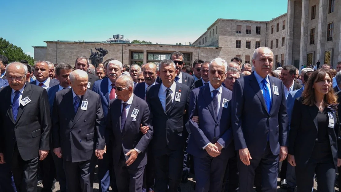 tbmm-de-altan-oymen-icin-toren