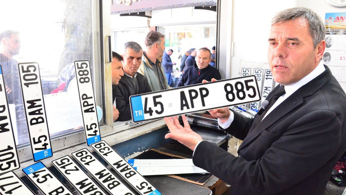 manisa-da-plaka-degisimi-talepleri-zirveye-ulasti