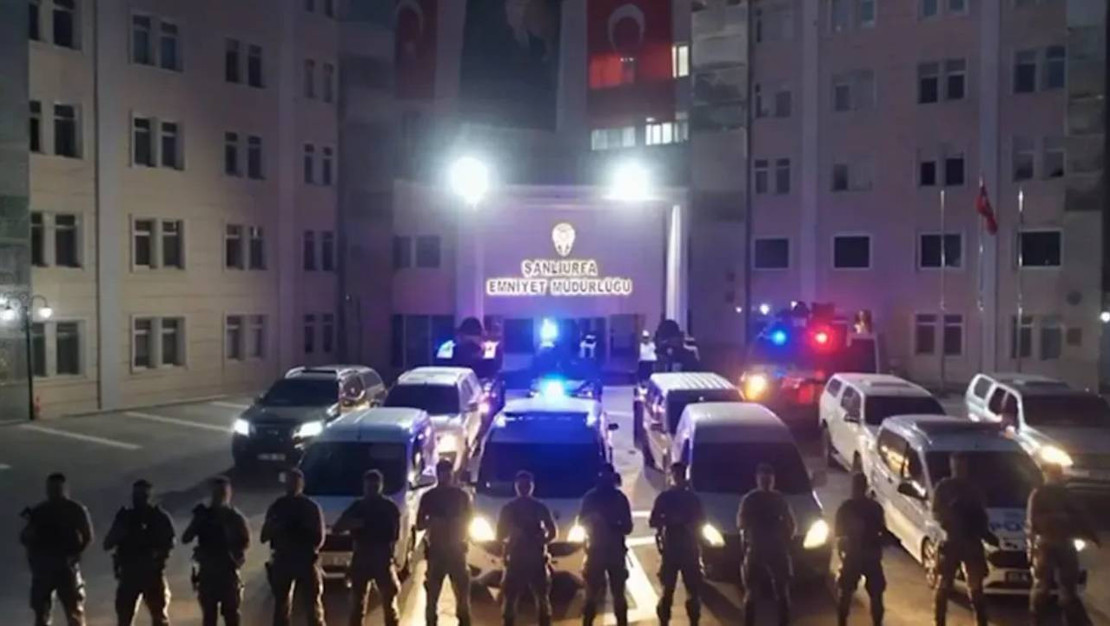 feto-operasyonlari-ulke-genelinde-hiz-kesmeden-devam-ediyor