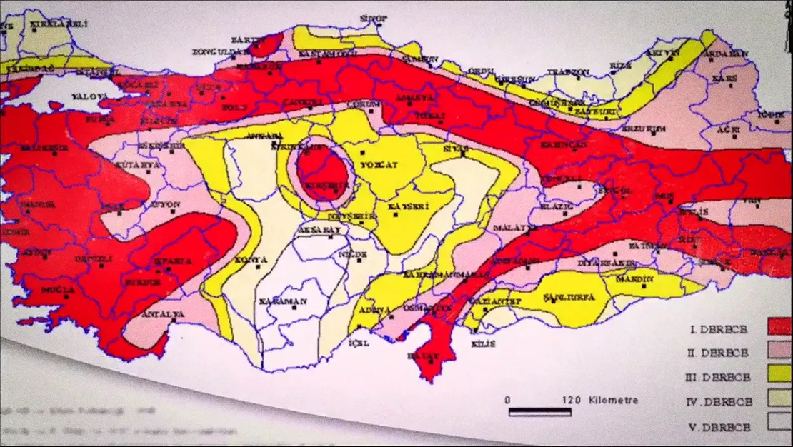 afad-in-turkiye-deprem-tehlike-haritasi-485-diri-fay-segmenti
