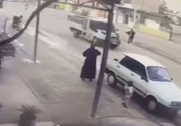 kamyonet-carpmasiyla-cocuk-agir-yaralandi