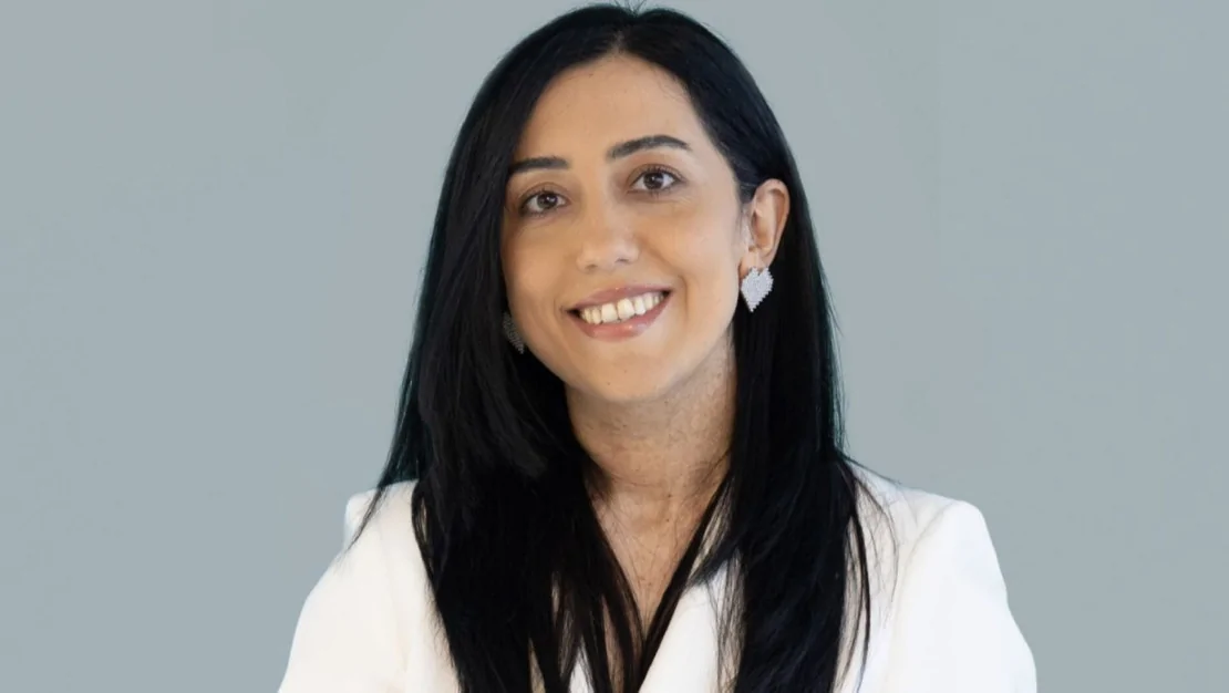 yeliz-kara-yildiz-holding-in-iletisim-lideri