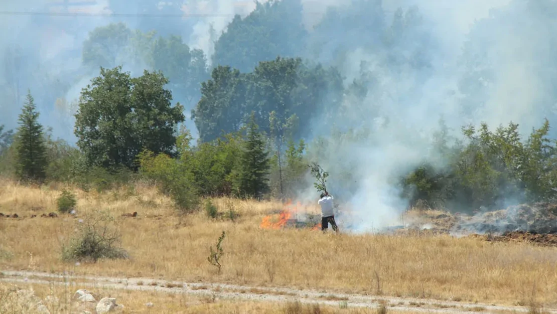 kirklareli-nde-aniz-alaninda-yangin-var