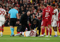 galatasaray-da-victor-osimhen-kolunu-sardi