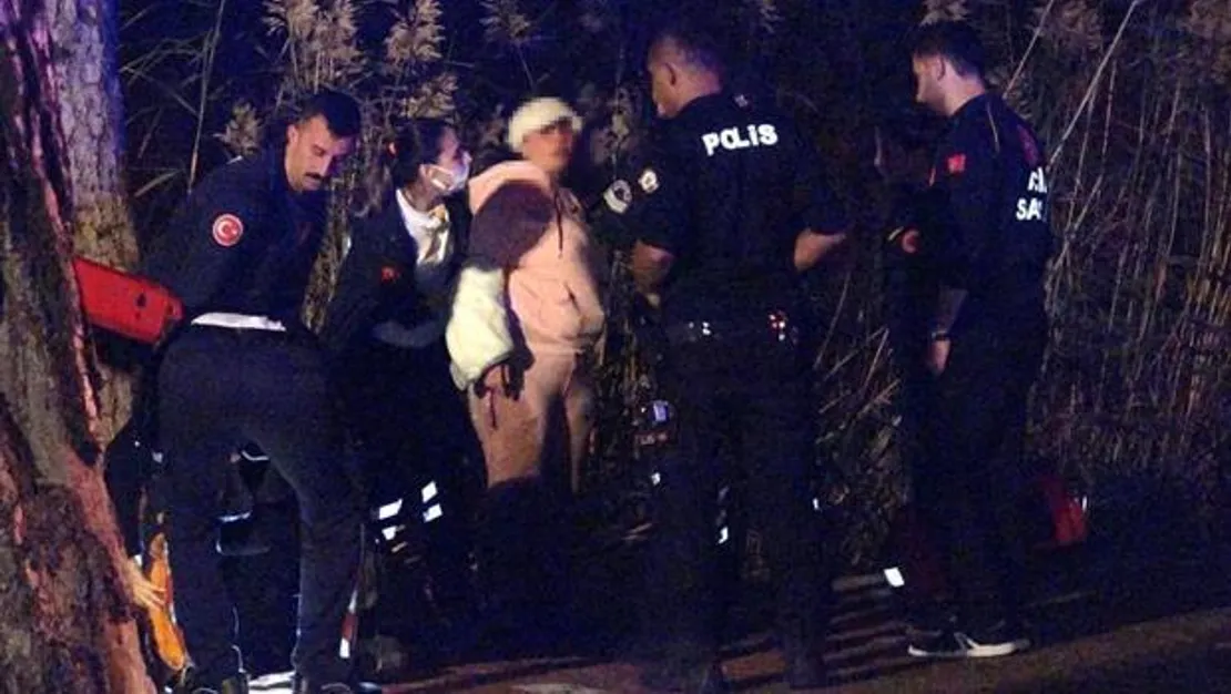 antalya-da-batakliga-saplanan-kadin-kurtarildi