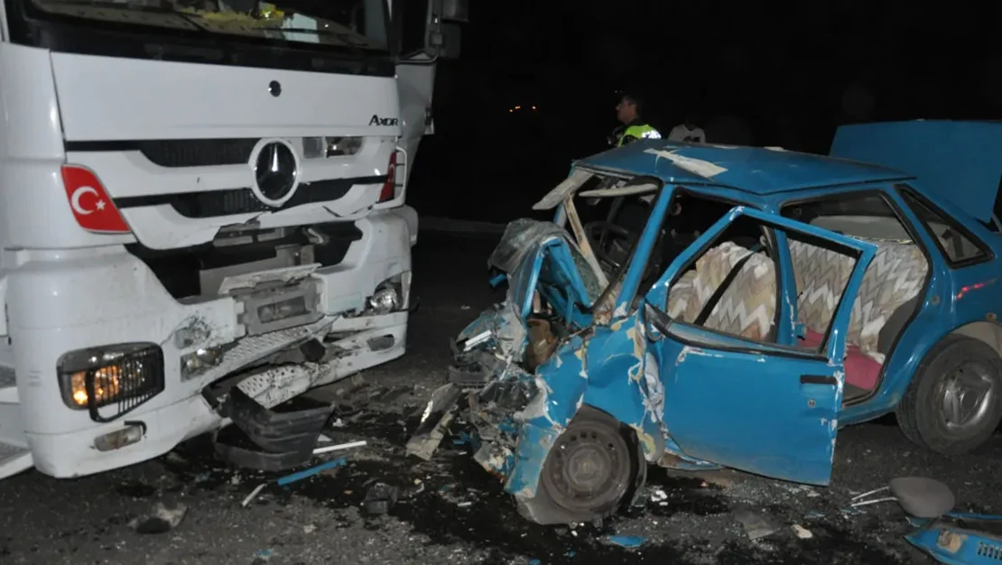 kahramanmaras-ta-tir-otomobil-kaza-3-olu
