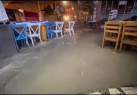 cesme-de-siddetli-yagmur-sele-donustu