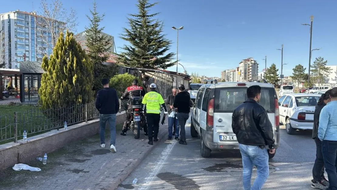 sivas-ta-polis-takipte-kaza-gecirdi