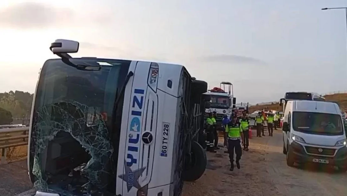 kuzey-marmara-otoyolu-nda-otobus-devrildi