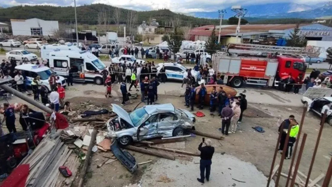 bayram-tatilinde-yasanan-trafik-kazalari