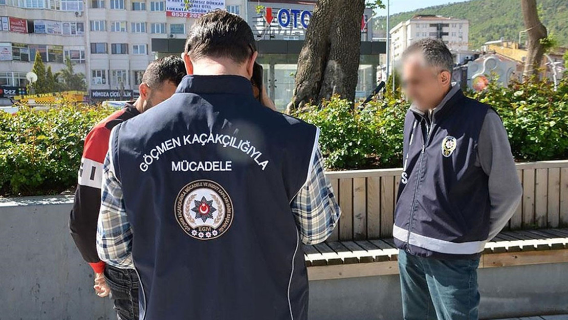 canakkale-de-26-duzensiz-gocmen-yakalandi