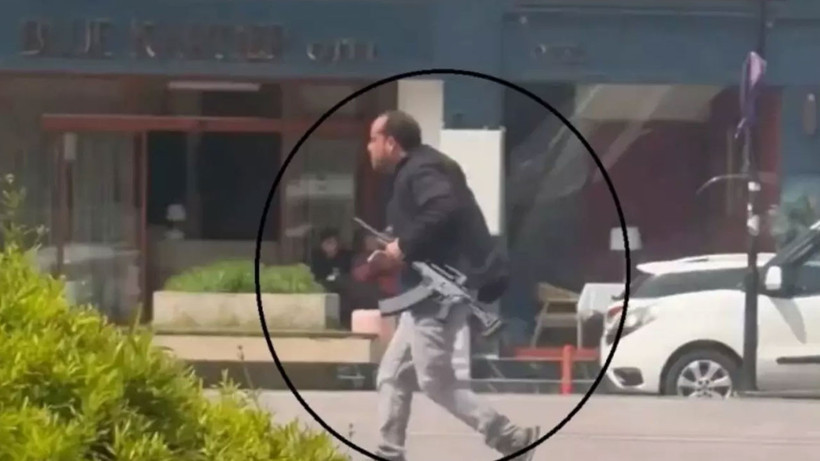 diyarbakir-meydaninda-silahli-sahis-eylemi-tehlike-yaratti