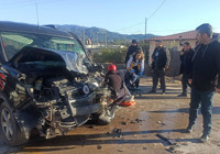 osmaniye-de-minibus-ile-hafif-ticari-arac-carpisti