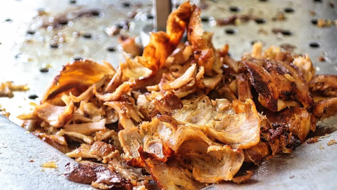 tavuk-doner-zehirlenmesi-sebepleri-ve-riskler